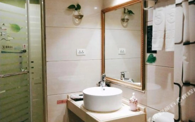 Wuhu Business Hotel
