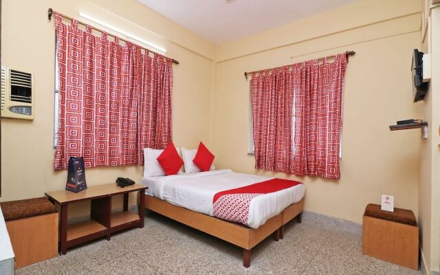 OYO 14232 Behala Guest House