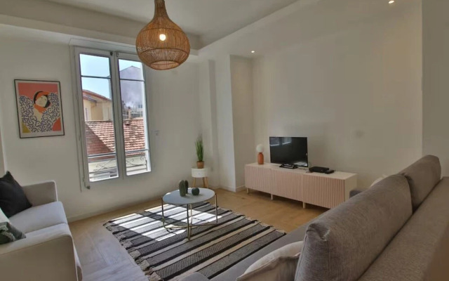 Apartment in Antibes Near Sandy Beaches