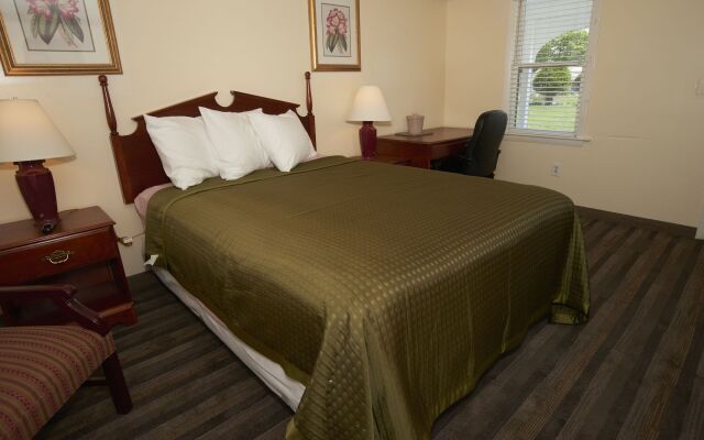 Knights Inn  Centerville MA