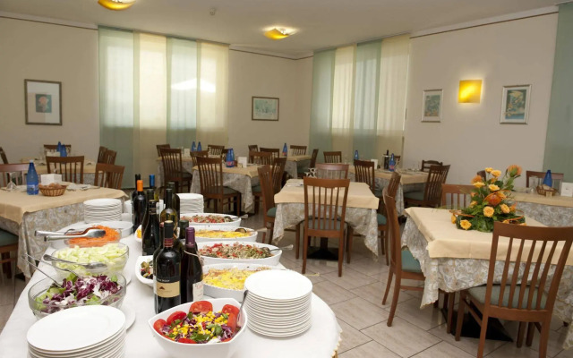 Hotel Caravel