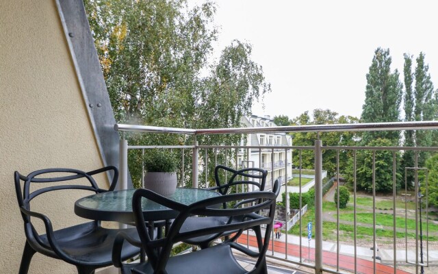 Rosa Weneda by Baltic Home