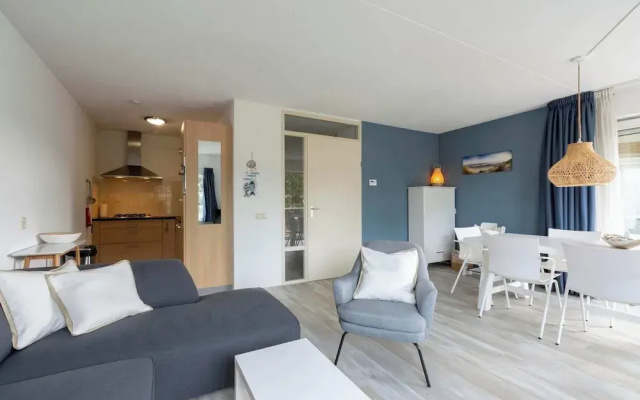 Cozy Apartment Near Beach