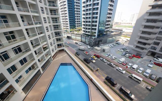 Signature Holiday Homes - Al Fahad Dubai