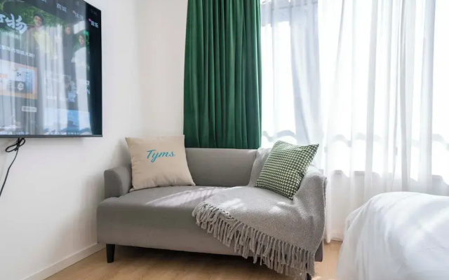 Tyms Xuhui Spacious 1BR APT
