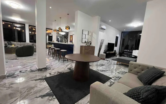 Elegant, Modern Style Villa in Playa Nueva Romana2