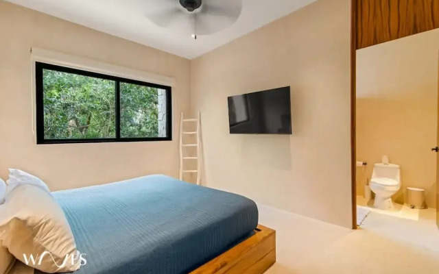 Spacious 3 Br w Private Pool Exclusive Gym