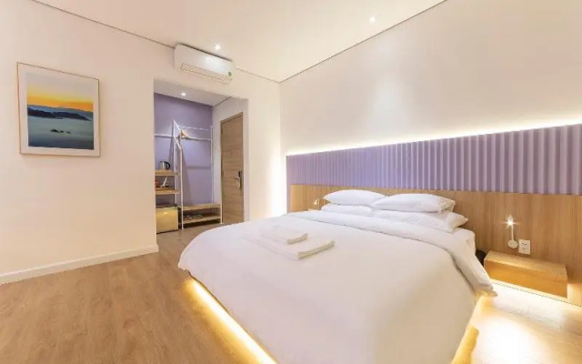 Adela Hostel & Coffee