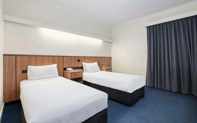 Metro Hotel Perth City