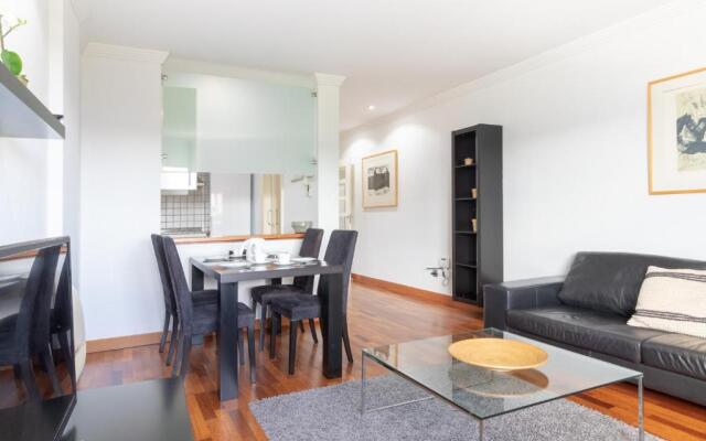 Flatguest Ramblas Golf 6C - Parking + Pool + Gym