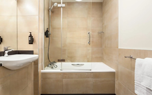Super 8 by Wyndham Durham