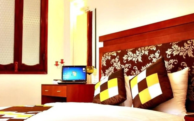 La Dora Hanoi Hotel & Travel