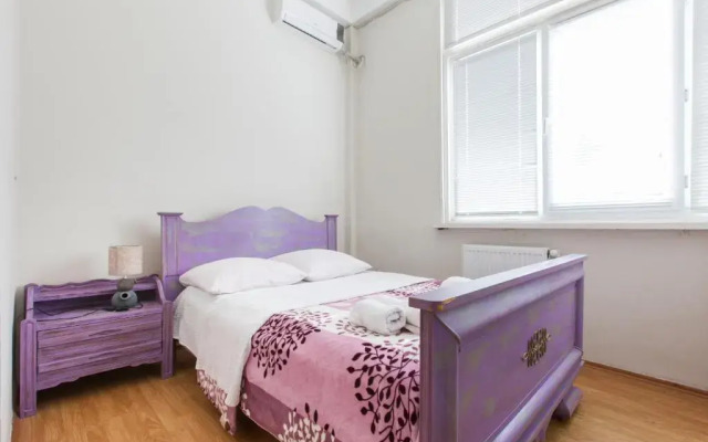 Sweet Home at Rustaveli Avenue