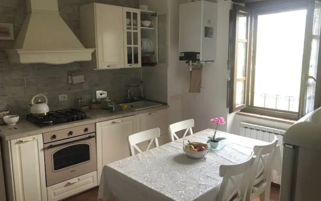 Home From Home in Passignano - Lakeside Views!