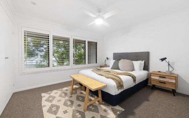 Apartment 1, 11 Munna Crescent