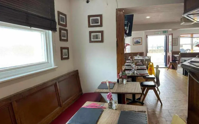 The Shipwright Inn