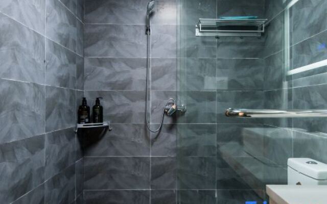 Shanshe · Shennongjia B&B (Muyu Town Store)