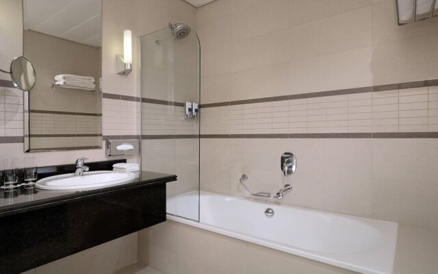 Premium Hotel & Suites by Victoria Inn