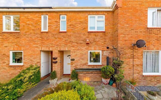 Milton Keynes Oldbrook Dexter-2BR by Homely Spaces