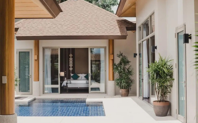 Splash Beach Villa Resort