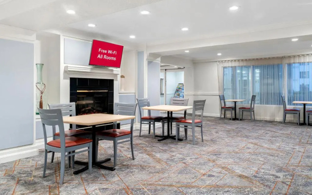 Red Roof Inn Auburn Hills