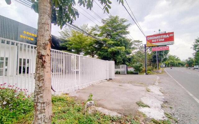 RedDoorz @ Artomoro Guest House
