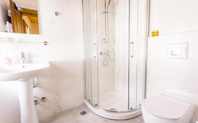 Blossom rooms & suite