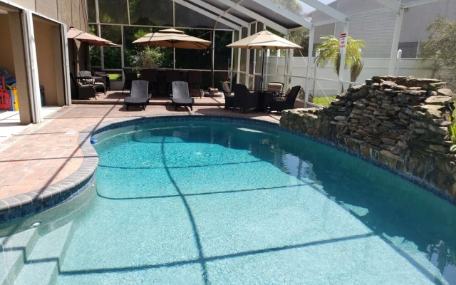 Villa at Pleasant Lake