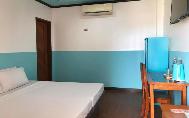 Garnet Hotel