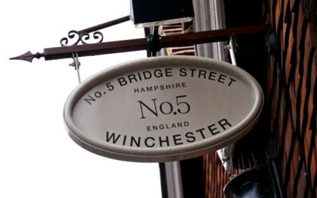 No 5 Bridge Street