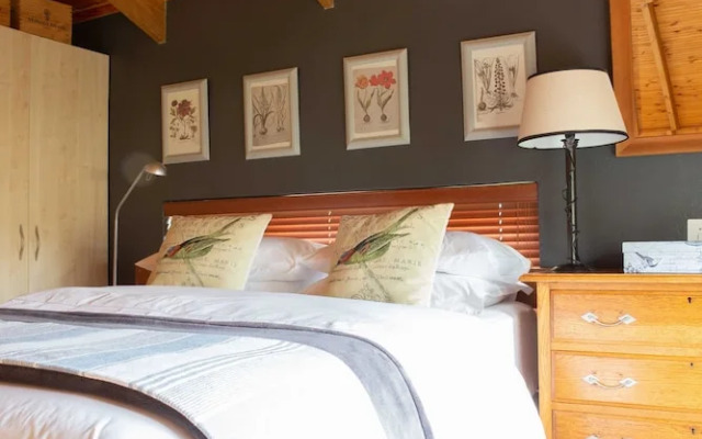 Theebos Anneline's Self Catering Apartments