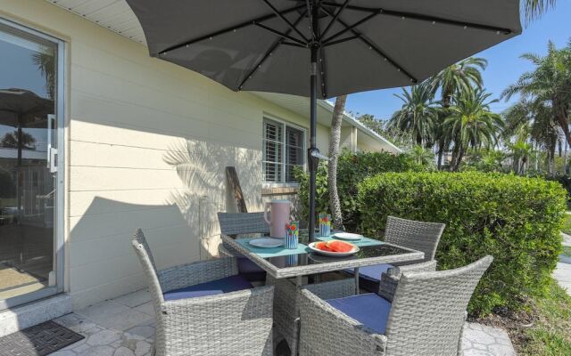 Jamaica Royale Beach Get Away