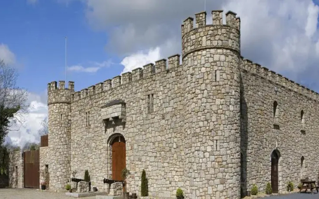 Slaney Manor