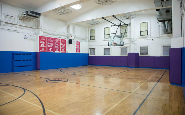 YMCA Greenpoint - Shared Bath