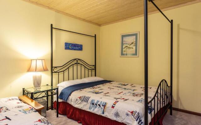 Windy Pointe by Oak Island Accommodations