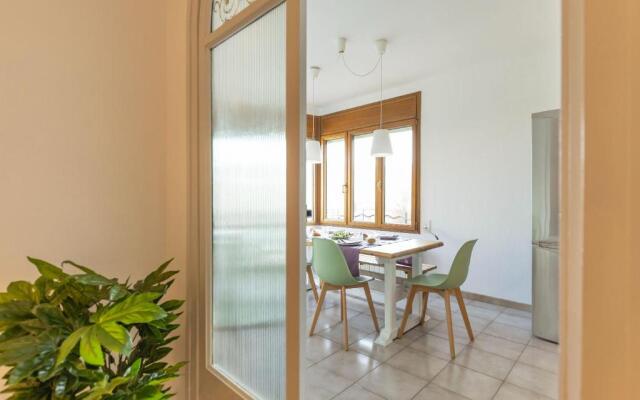 Bravissimo El Lleó, bright 4-bedroom apartment