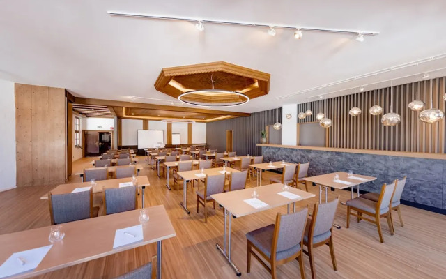 Hotel & Restaurant Becher