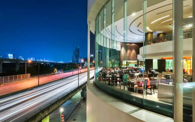 Eastin Hotel Makkasan (SHA Extra Plus)