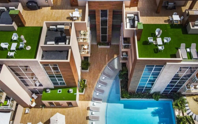 Bocobay Aracari Condo Hotel