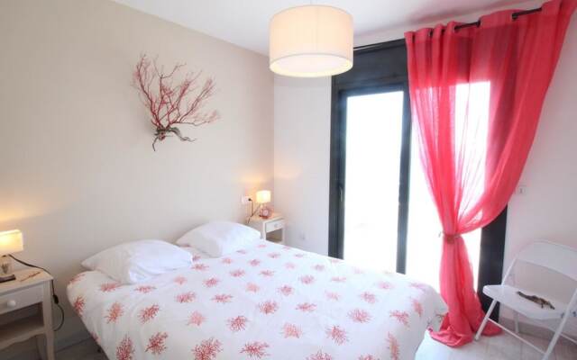 8007 Villa Velasquez