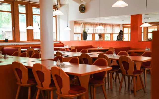 Trip Inn Aktivhotel & Restaurant Sonnenhof bei Passau ehemals Sporthotel Sonnenhof