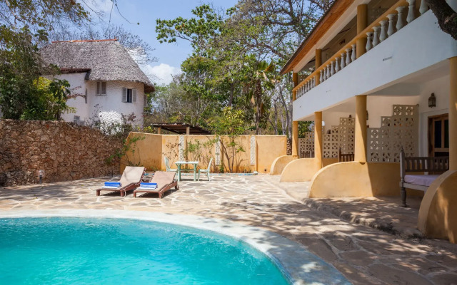 Blue Marlin Beach Hotel