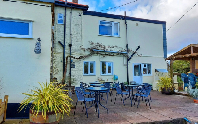 Sportsmans Valley Hotel