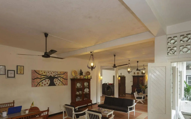 Royce Boutique Hotel