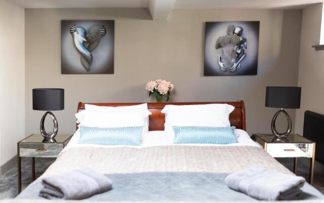 Luxury Manhattan Loft-style Apartment Near Edinburgh City Centre