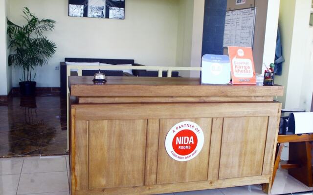RedDoorz near Terminal Condong Catur 2