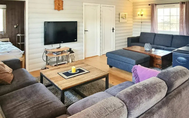 8 Person Holiday Home in Aseral