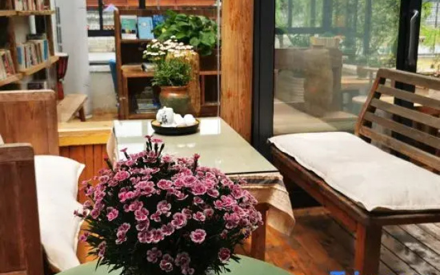 Yunshe Puju Guesthouse