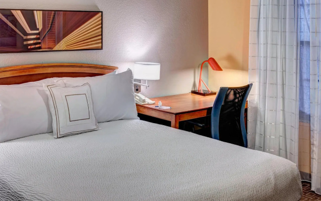 TownePlace Suites by Marriott Dallas Las Colinas
