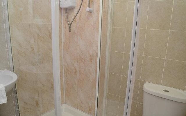 Lynmoore Guest House - BB